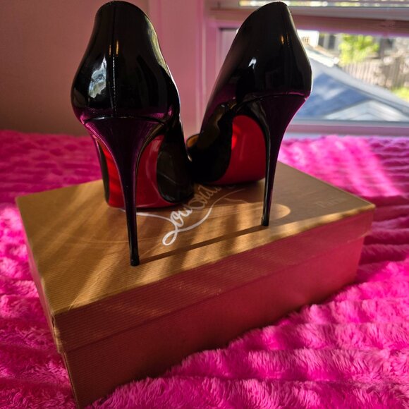 Christian Louboutin Paris Patent Pumps - Picture 3 of 7